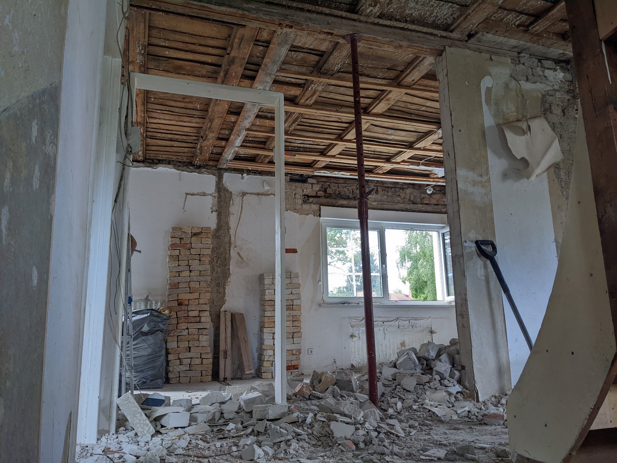 Rohbauzustand im Obergeschoss während der Sanierung